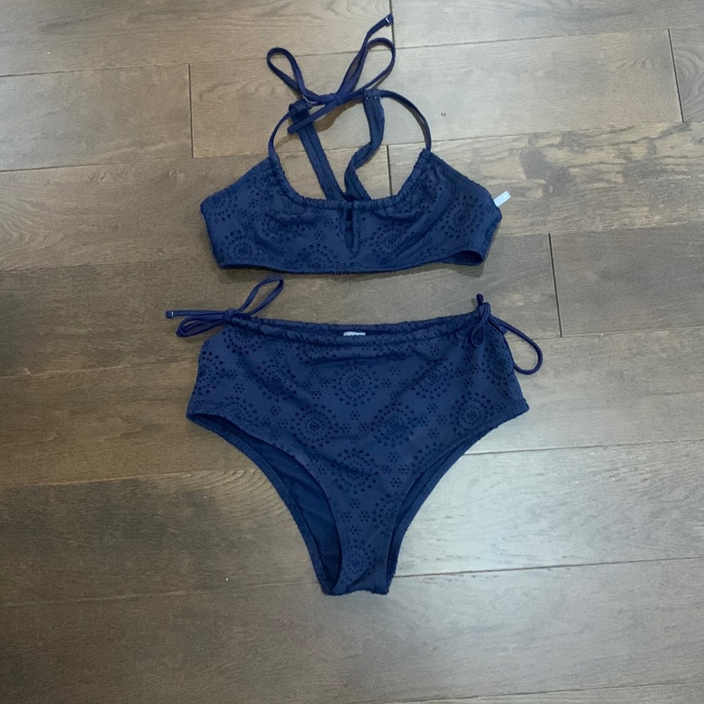 Bathing suit